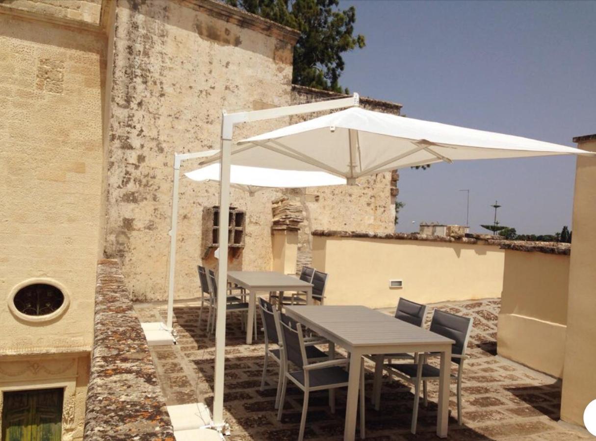 Palazzo De Carlo E Il Parco Dei 7 Pozzi * Lecce