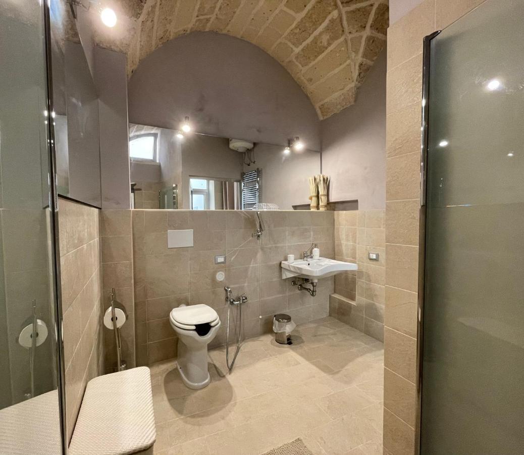 Palazzo De Carlo E Il Parco Dei 7 Pozzi Bed & Breakfast *