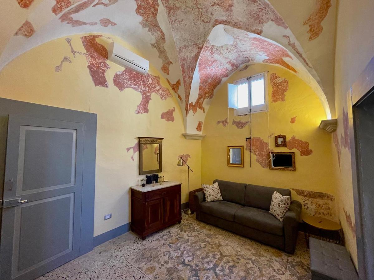 Bed & Breakfast Palazzo De Carlo E Il Parco Dei 7 Pozzi