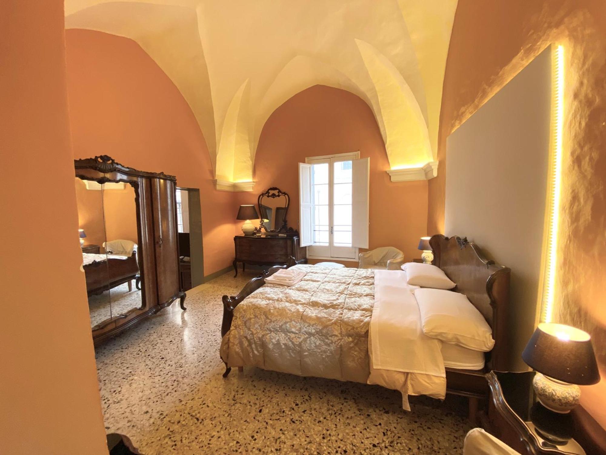 Bed & Breakfast Palazzo De Carlo E Il Parco Dei 7 Pozzi *