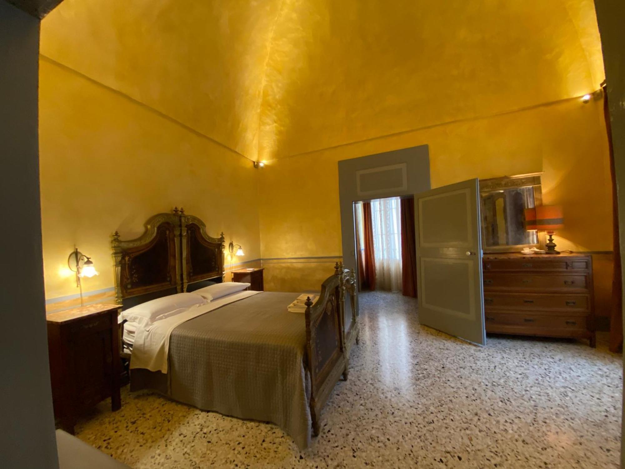 Bed & Breakfast Palazzo De Carlo E Il Parco Dei 7 Pozzi Lecce