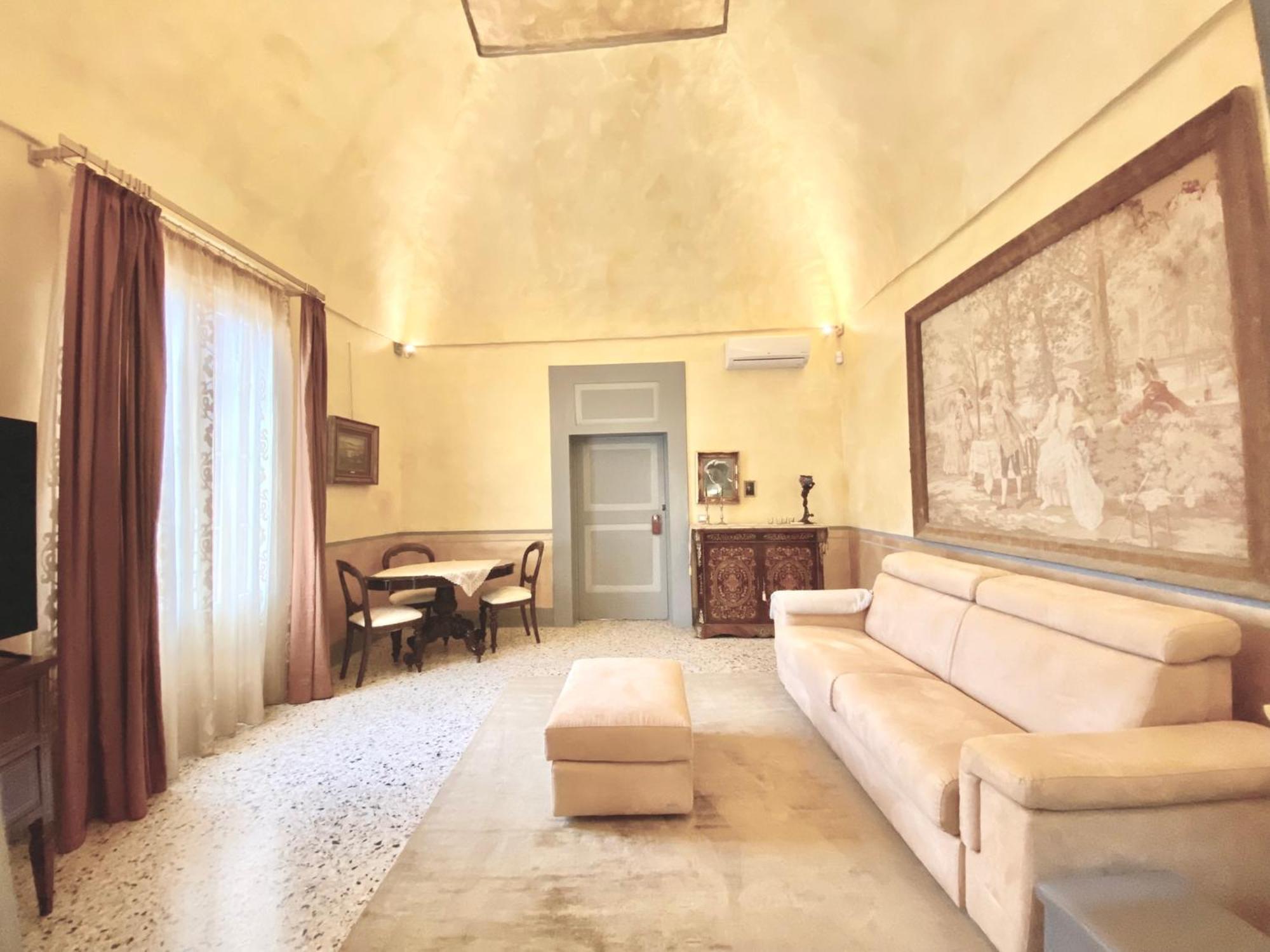 Palazzo De Carlo E Il Parco Dei 7 Pozzi Lecce