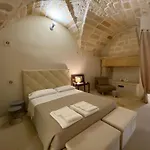 Palazzo De Carlo E Il Parco Dei 7 Pozzi